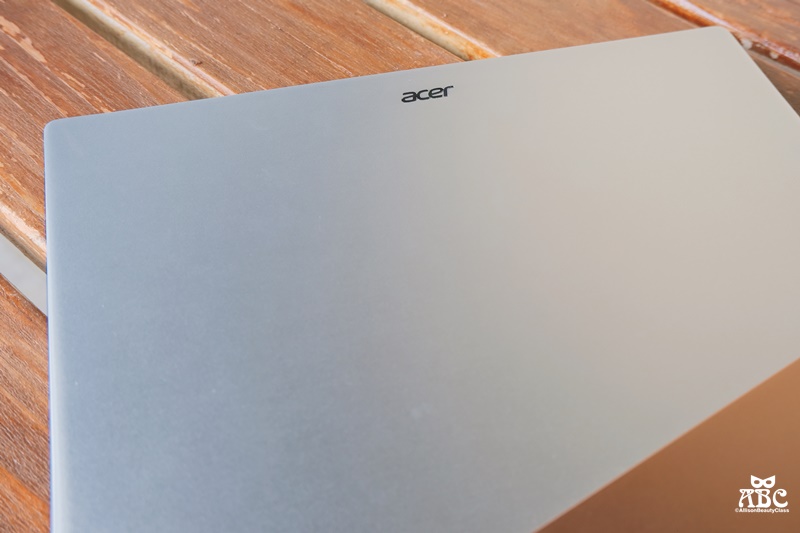 Acer宏碁Swift_Go_SFG14-71-575H_14吋OLED輕薄筆電|開箱|長時間外出使用筆電推薦